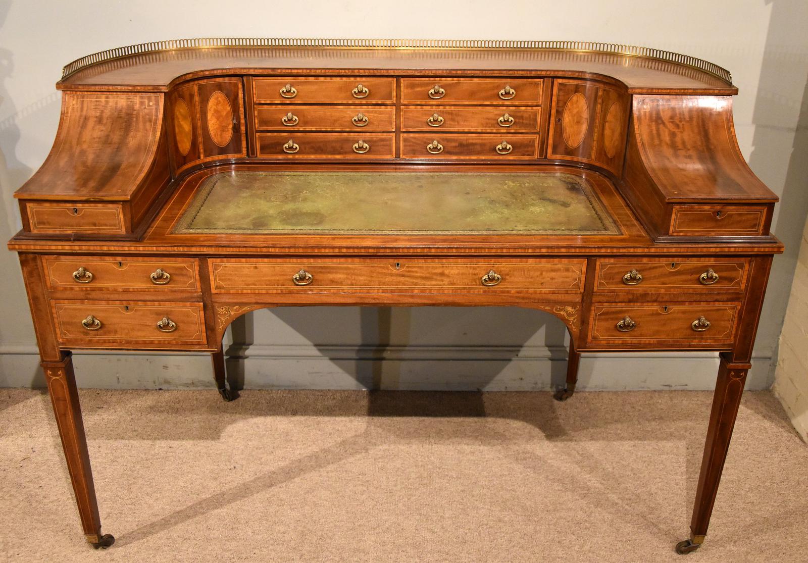 19th Century Mahogany Carlton House Desk (1 of 14) 19th Century Mahogany Carlton House Desk (1 of 14)
