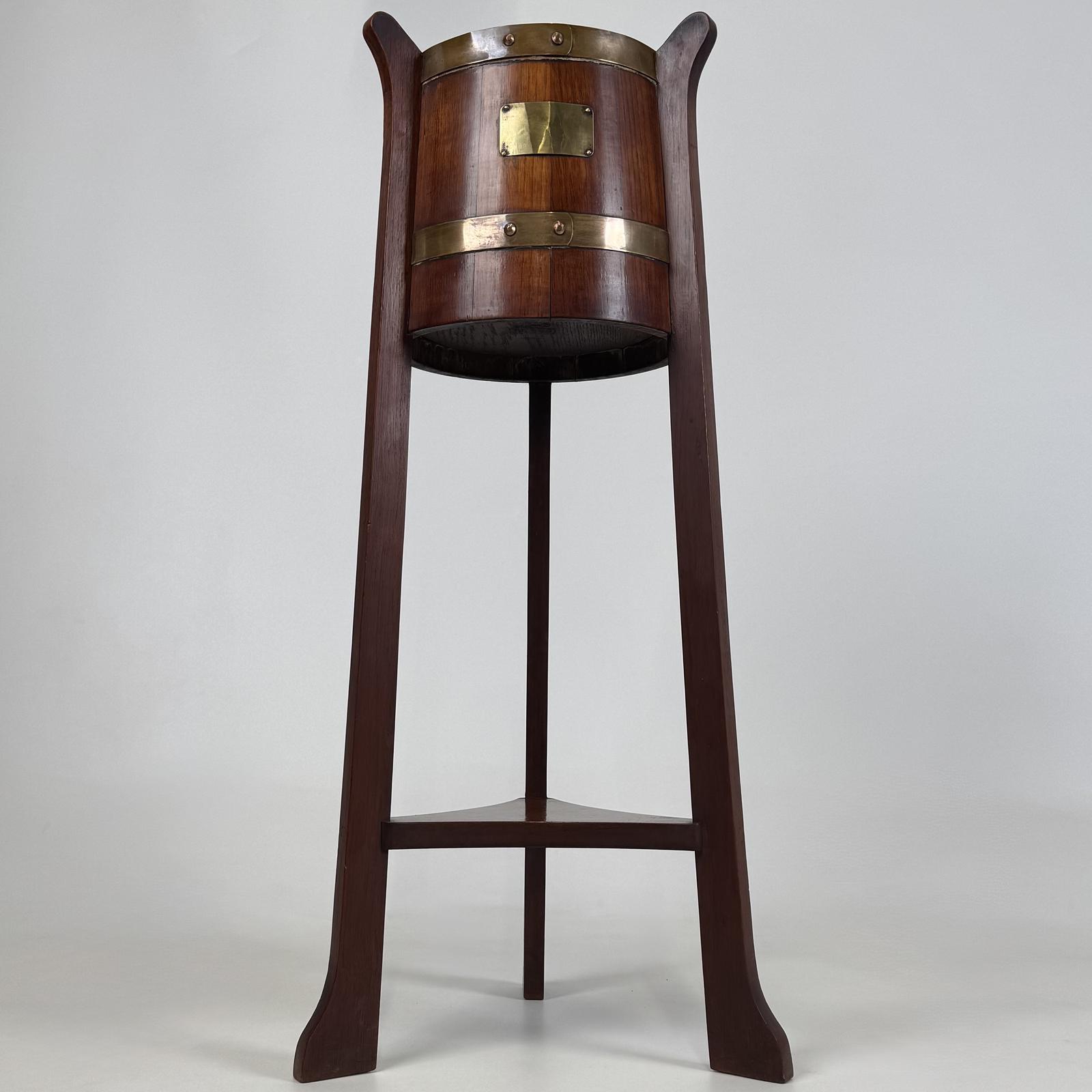 Antique 20th Century R.A Listers Plant Stand In Oak (1 of 6) Antique 20th Century R.A Listers Plant Stand In Oak (1 of 6)