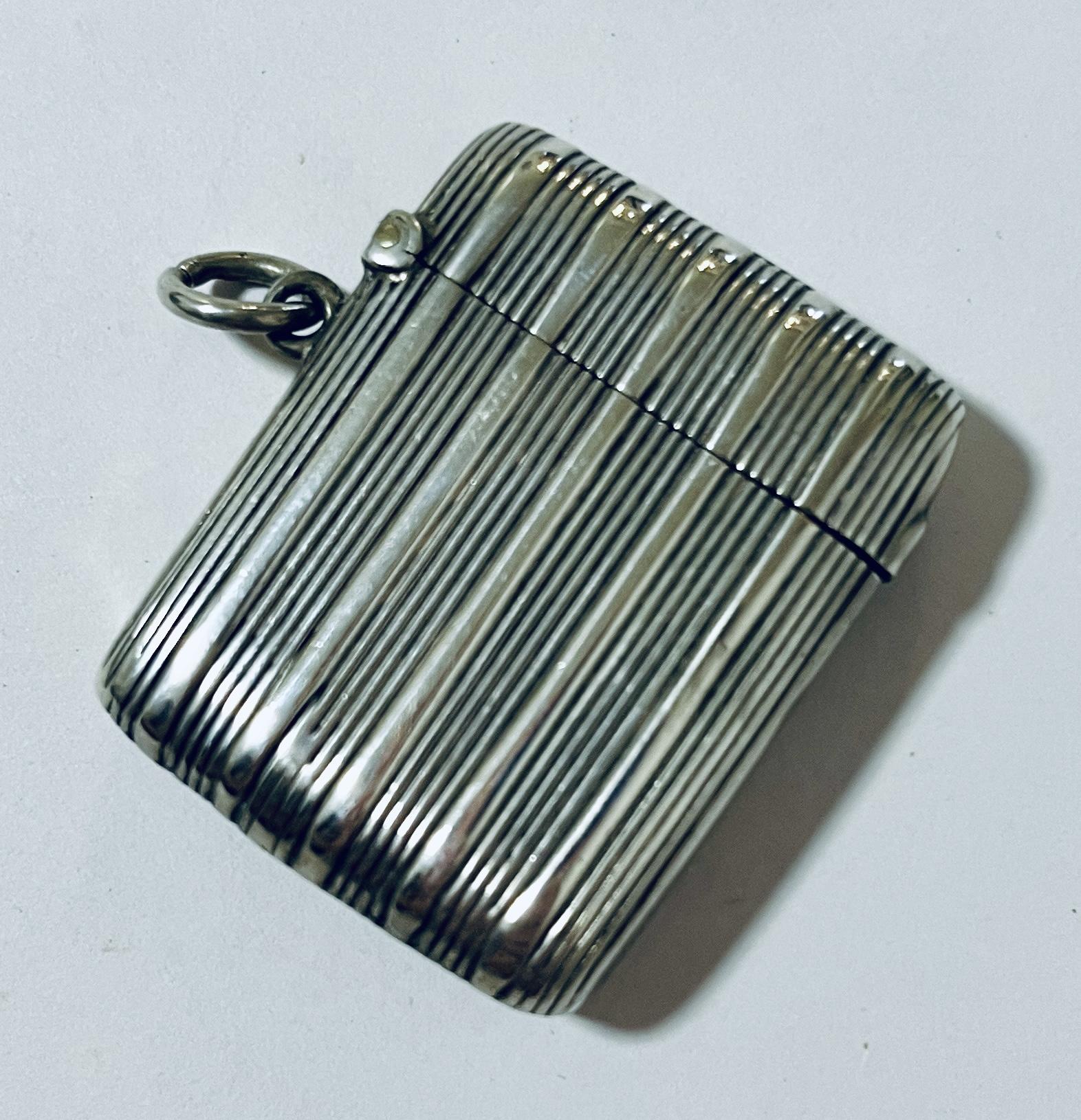 Victorian Silver Vesta Case (1 of 8) Victorian Silver Vesta Case (1 of 8)