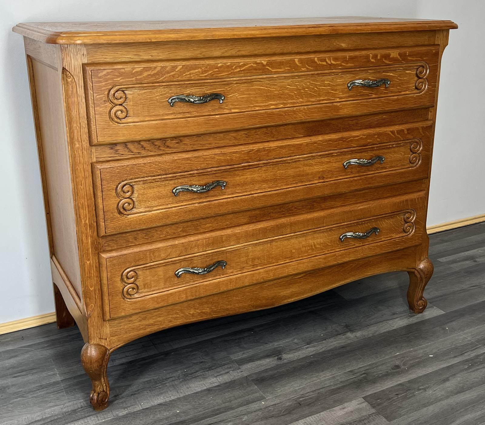 Vintage French Chest of Drawers / Sideboard (1 of 9) Vintage French Chest of Drawers / Sideboard (1 of 9)