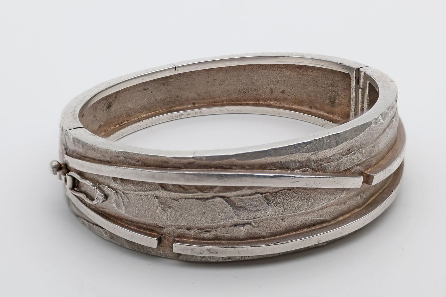 Lapponia Modernist Silver Bangle (1 of 3) Lapponia Modernist Silver Bangle (1 of 3)