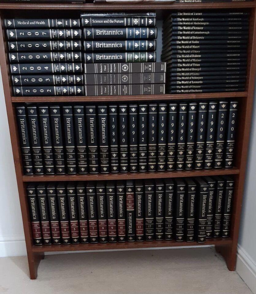 Encyclopaedia Brittanica 1987 Edition (1 of 1) Encyclopaedia Brittanica 1987 Edition (1 of 1)