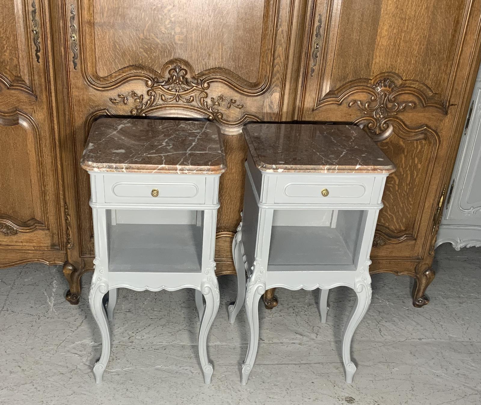 Pair of French Painted Bedside Cabinets (1 of 7)