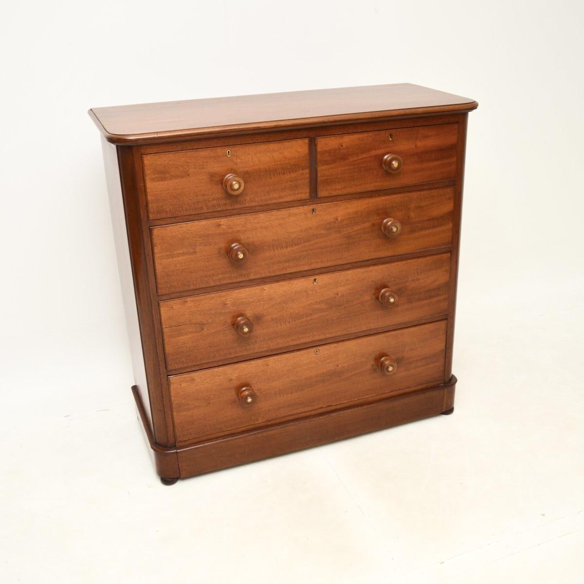 Antique Victorian Mahogany Chest of Drawers (1 of 11)