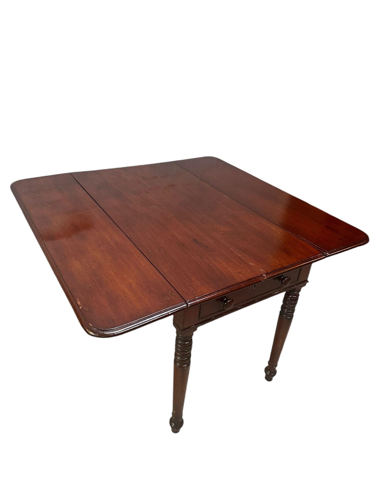 Antique Georgian Mahogany Drop Leaf Kitchen Table c.1800 (1 of 12)