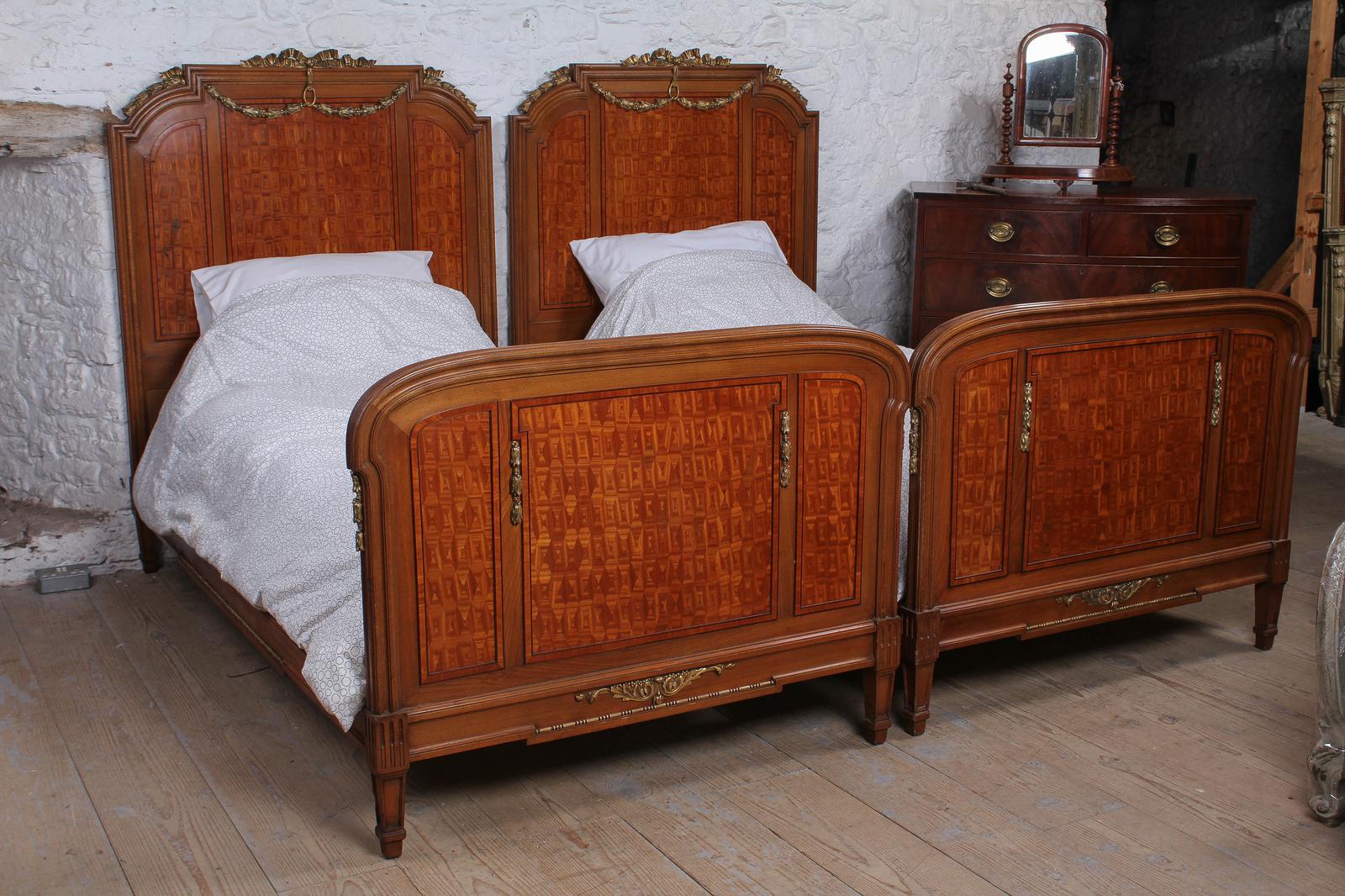 Handsome Pair of Parquetry Large Single Beds (1 of 10)