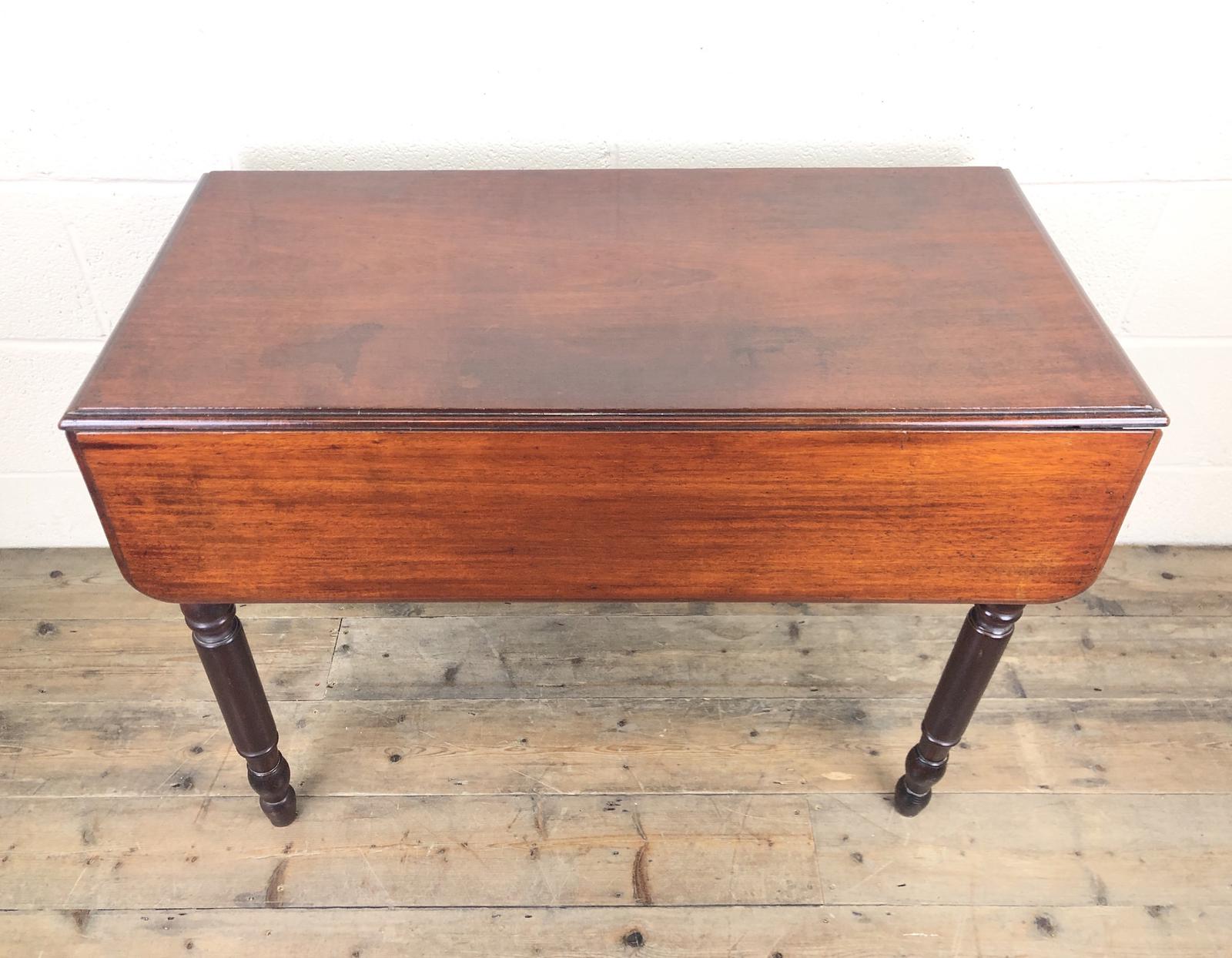 Victorian Mahogany Pembroke Table (1 of 9) Victorian Mahogany Pembroke Table (1 of 9)