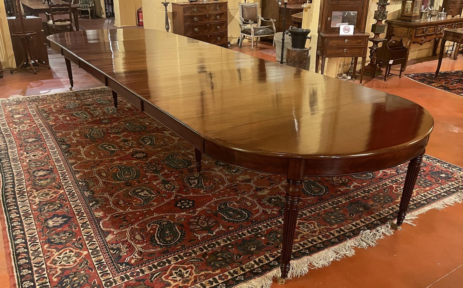 Louis XVI Period Extendable Dining Table in Mahogany of 5m03 (1 of 13) Louis XVI Period Extendable Dining Table in Mahogany of 5m03 (1 of 13)