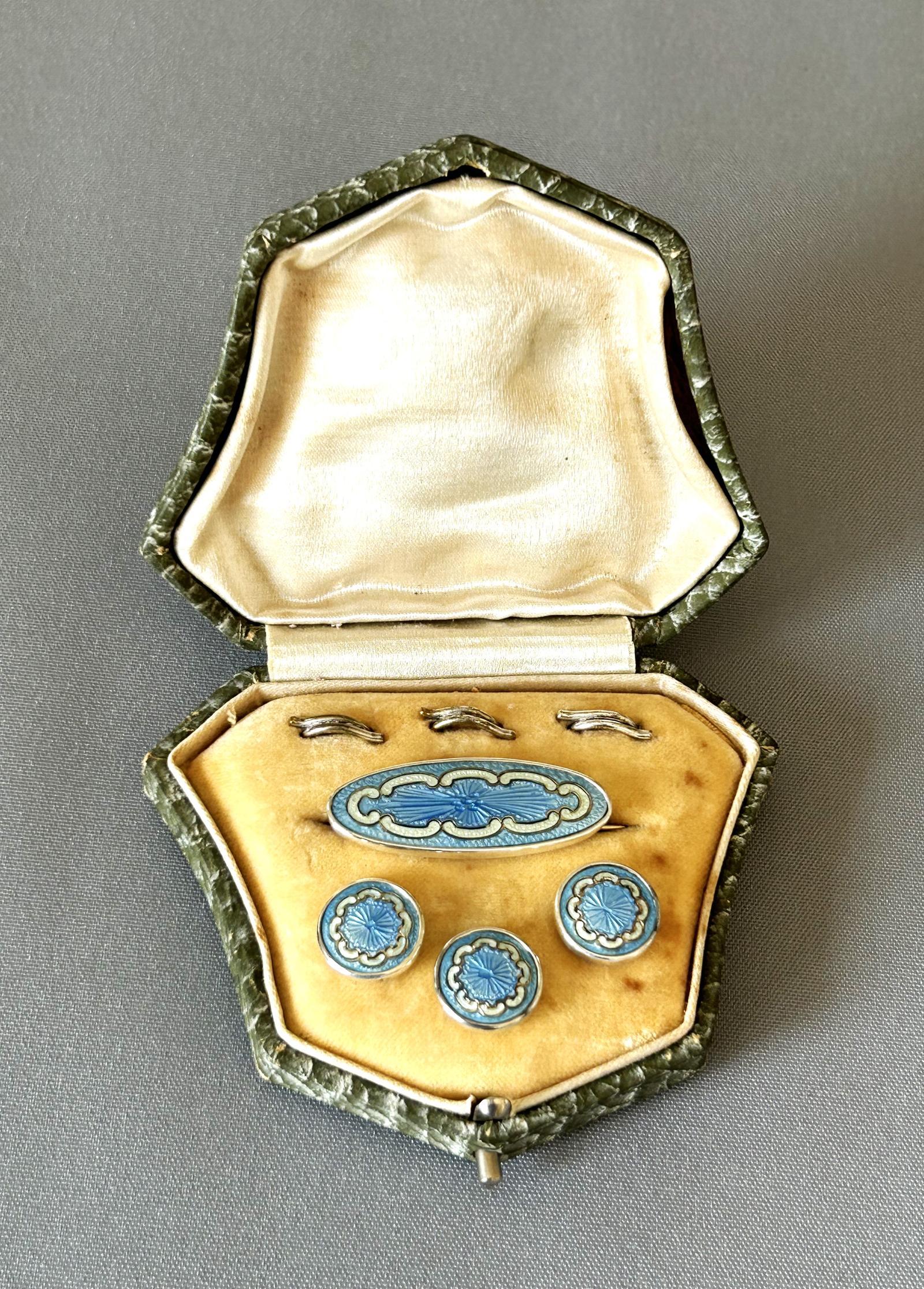 Edwardian Boxed Set of Enamelled Dress Buttons & Brooch (1 of 5) Edwardian Boxed Set of Enamelled Dress Buttons & Brooch (1 of 5)