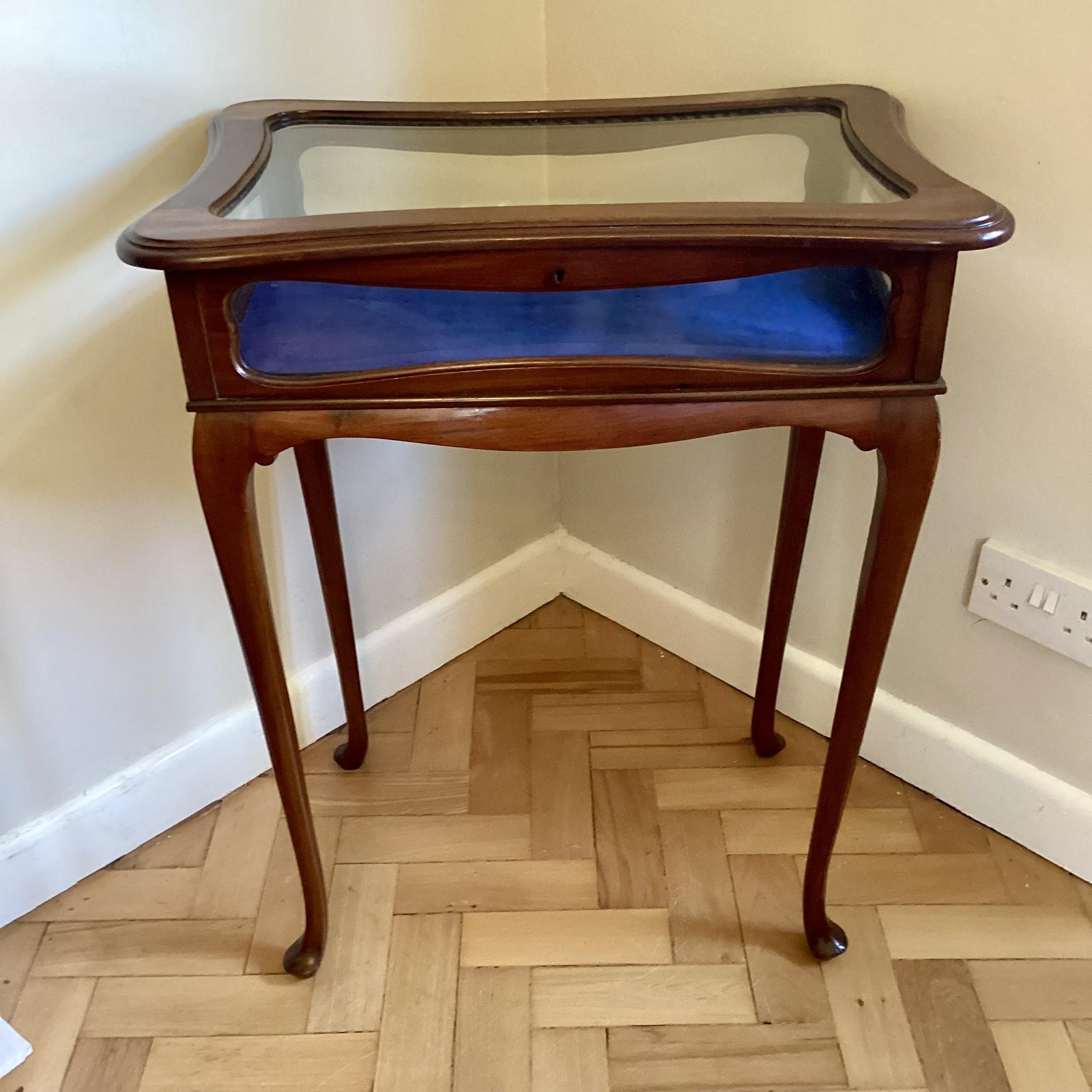 Mahogany Bijouterie Table (1 of 8)