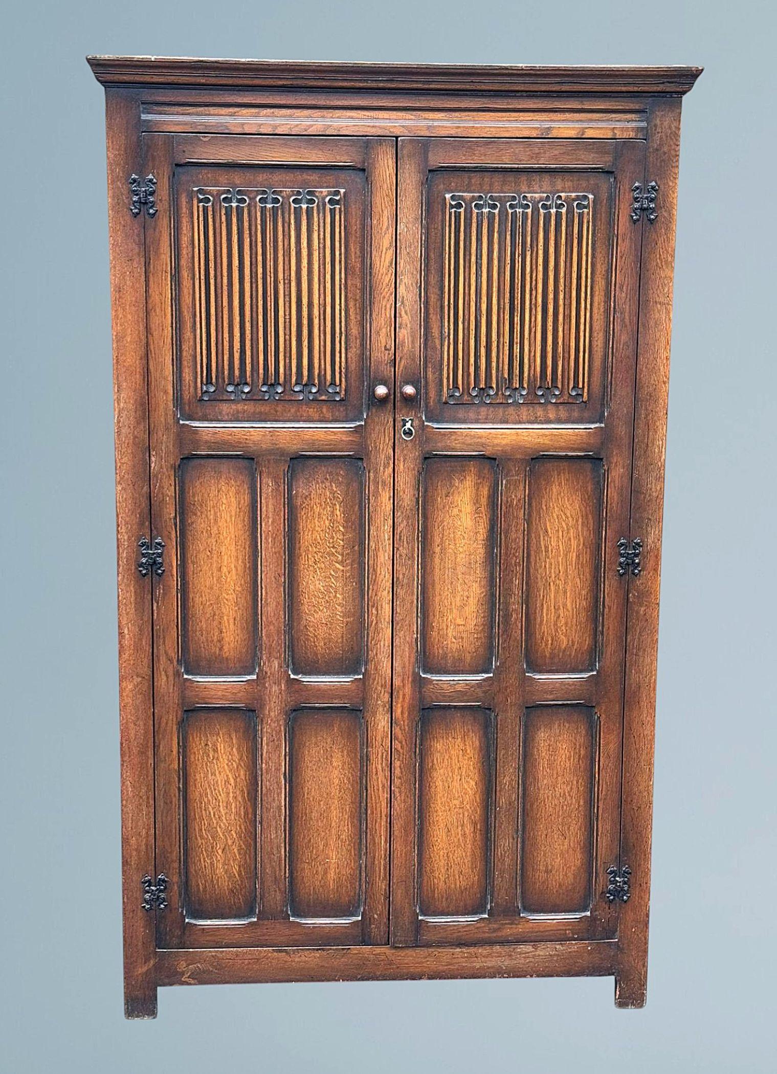 Oak Linen Fold Double Door Wardrobe (1 of 9)