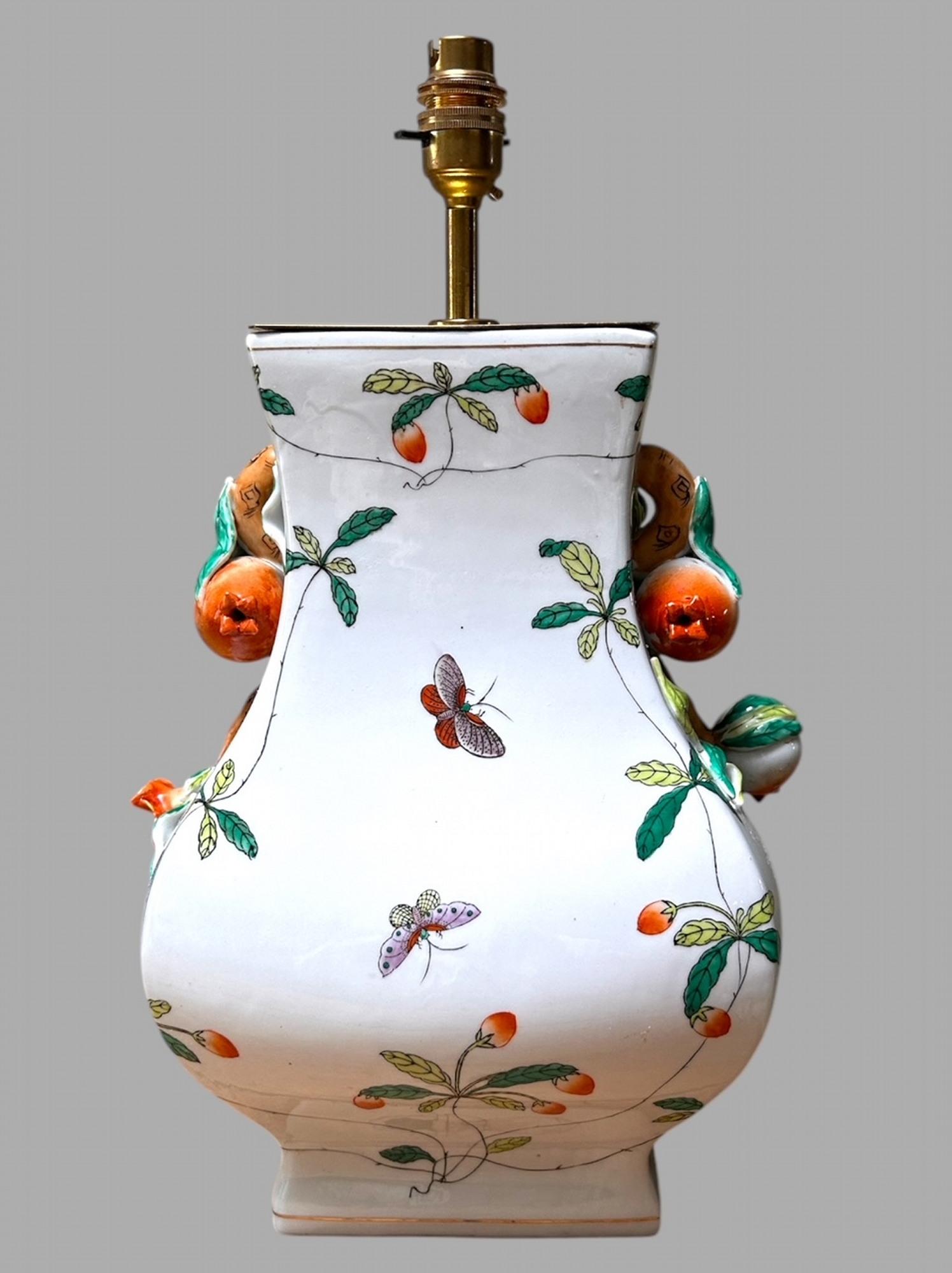 A Very Attractive Good Sized Chinese Lamp (1 of 5)