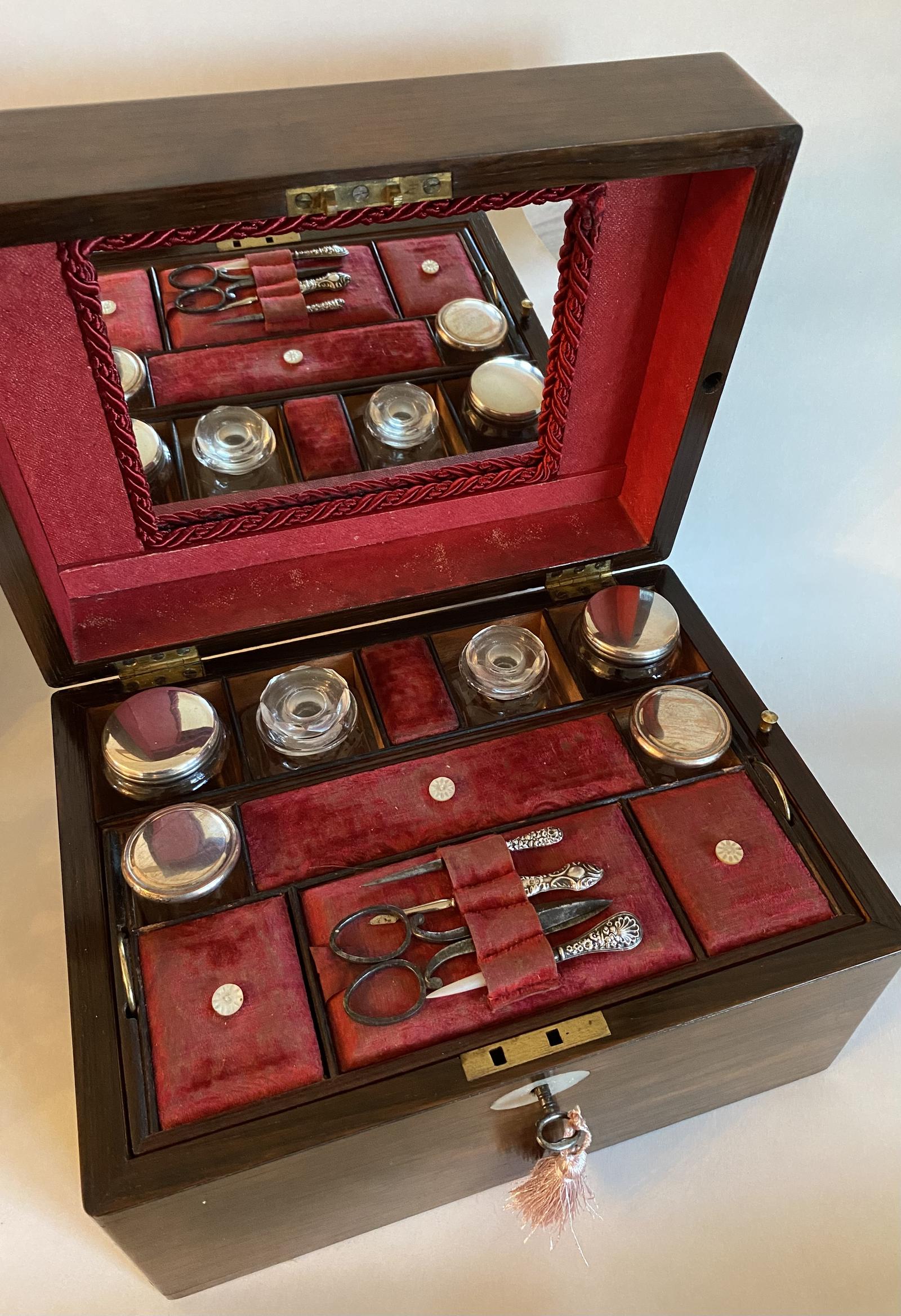 Rosewood Dressing / Vanity Box (1 of 7) Rosewood Dressing / Vanity Box (1 of 7)