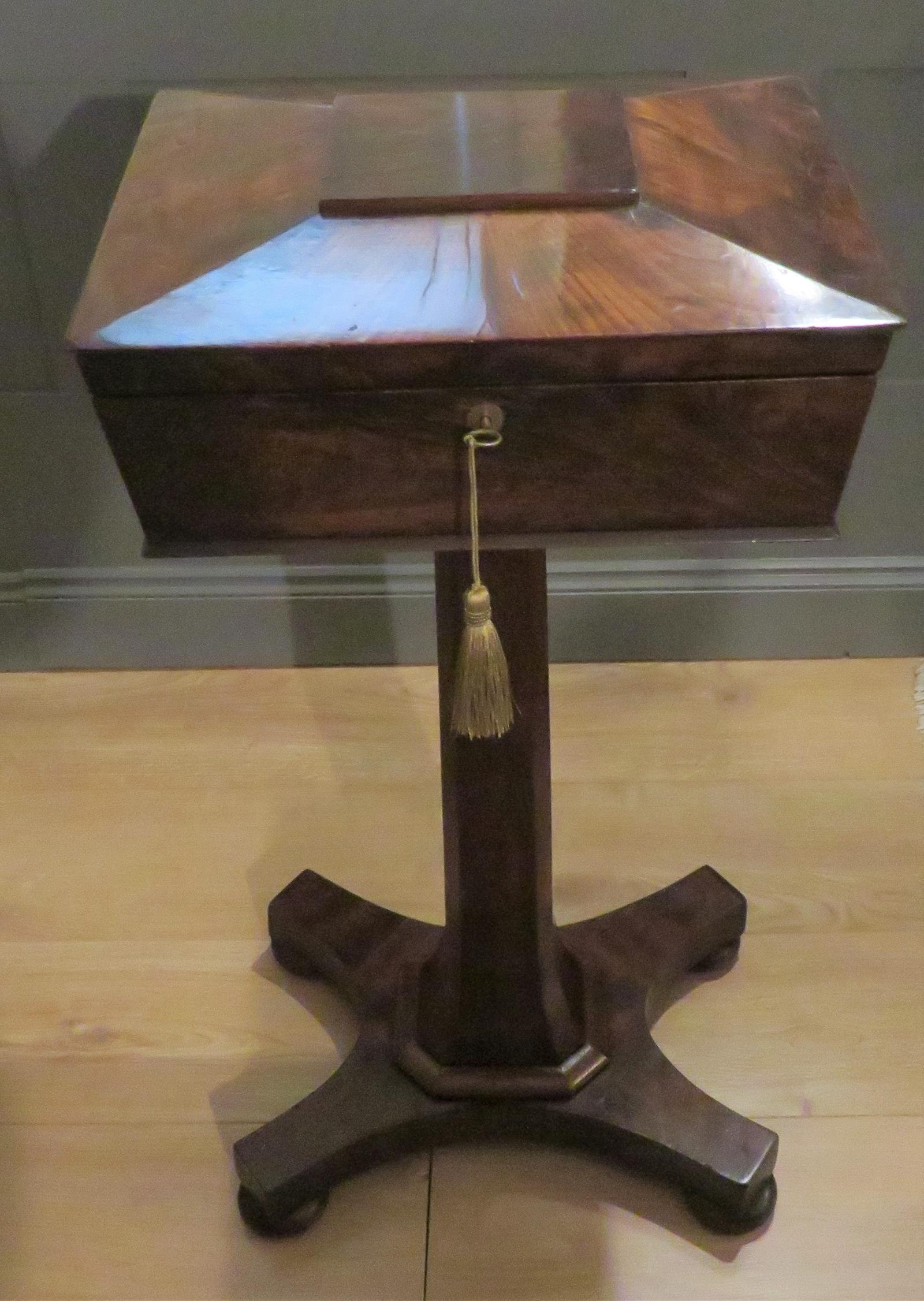 Teapoy Tea Caddy on Atand Fitted Interior 1840 / 1860 (1 of 6)