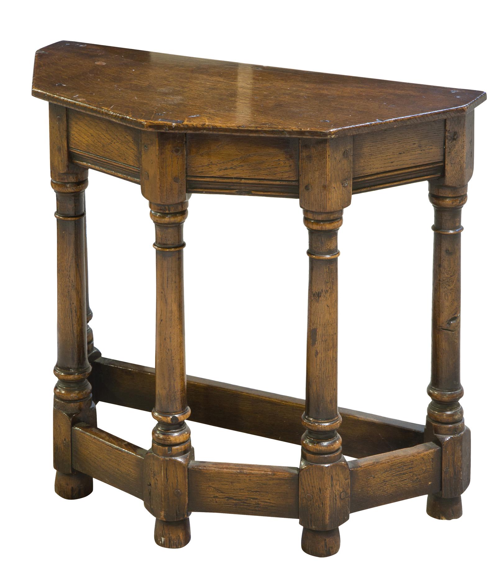 Small Oak Side Table (1 of 1)