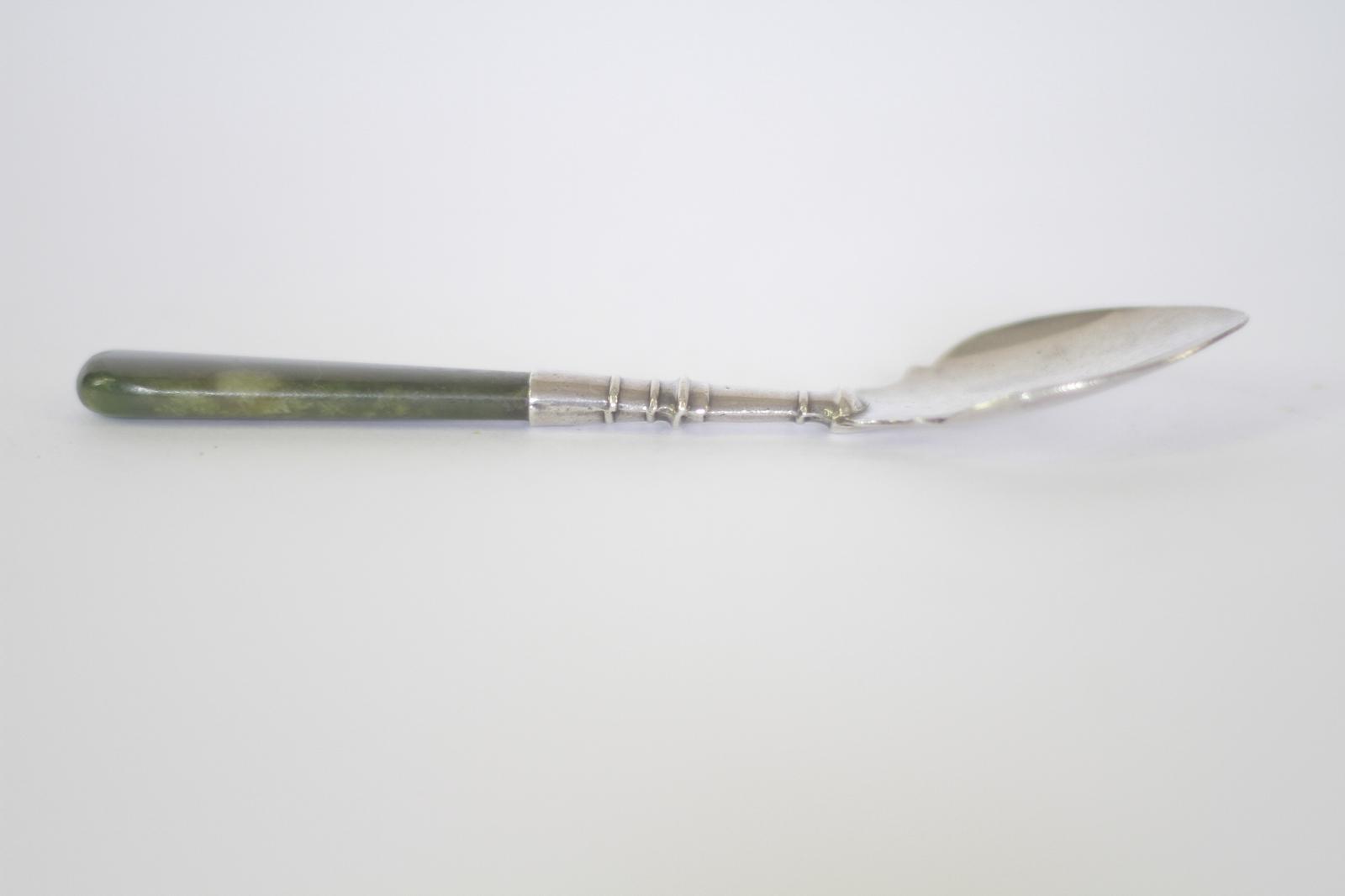 Silver Spoon with Jade Handle Birmingham 1926 (1 of 4)