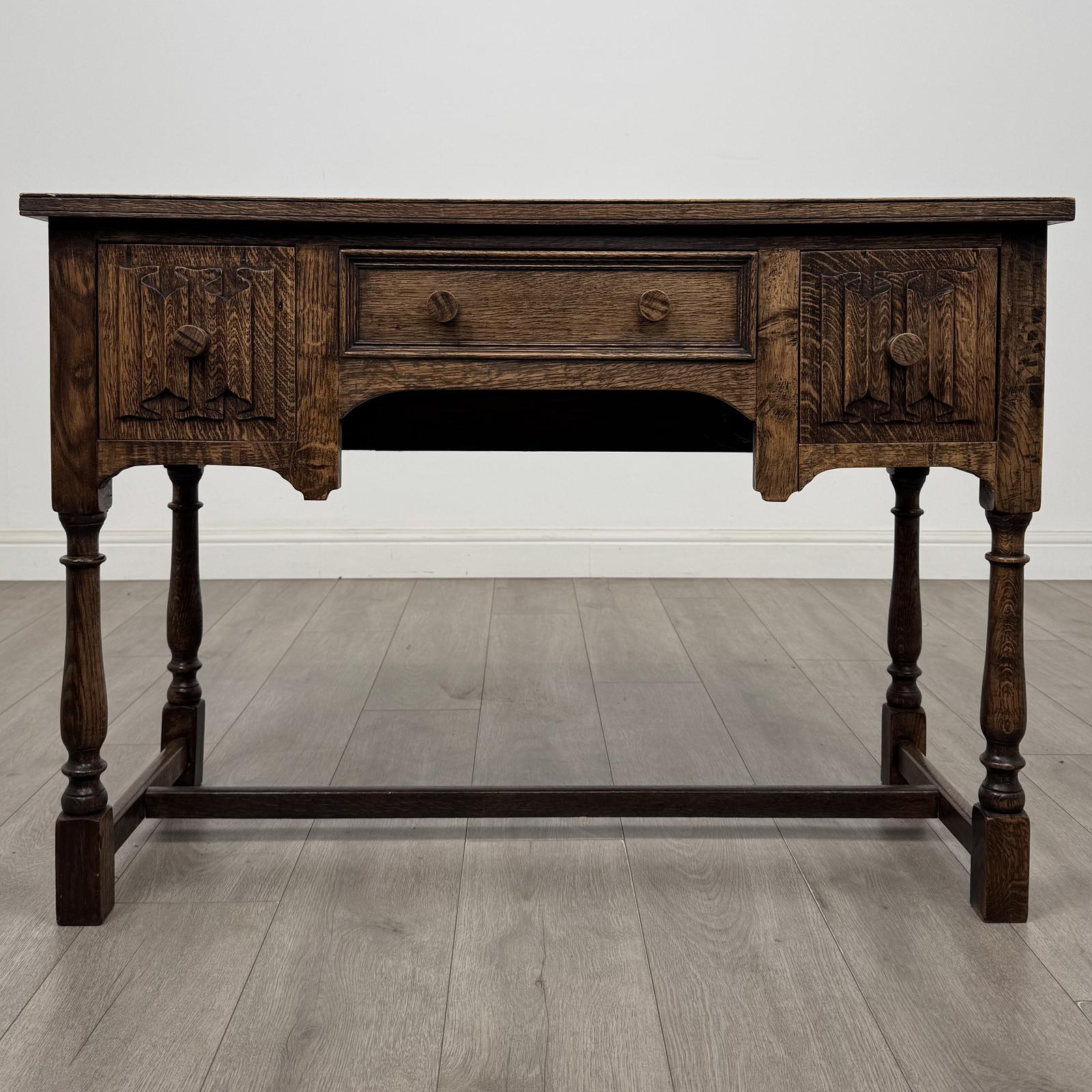 Antique 20th Century Fine Quality Edwardian Desk in Oak (1 of 12) Antique 20th Century Fine Quality Edwardian Desk in Oak (1 of 12)