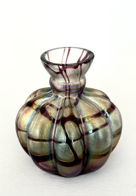 Unusual Kralik Iridescent Art Nouveau Vase (1 of 6) Unusual Kralik Iridescent Art Nouveau Vase (1 of 6)