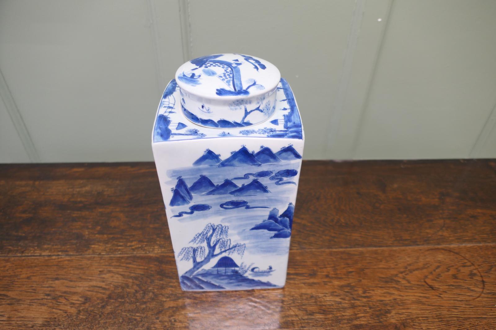 Large Willow Pattern Storage Canister, Ginger Jar (1 of 5)