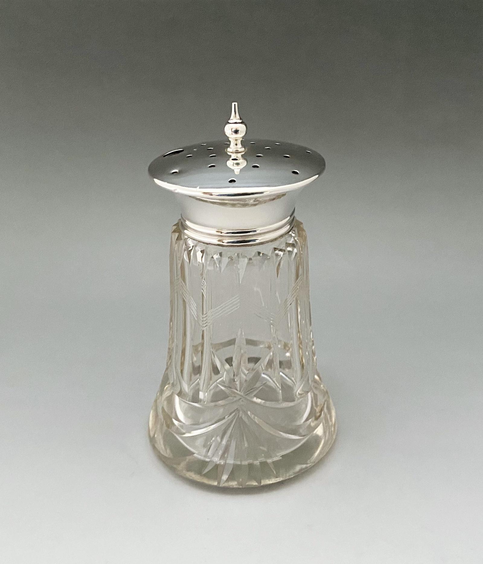 Attractive & Unusual Silver Mounted Sugar Caster (1 of 9) Attractive & Unusual Silver Mounted Sugar Caster (1 of 9)