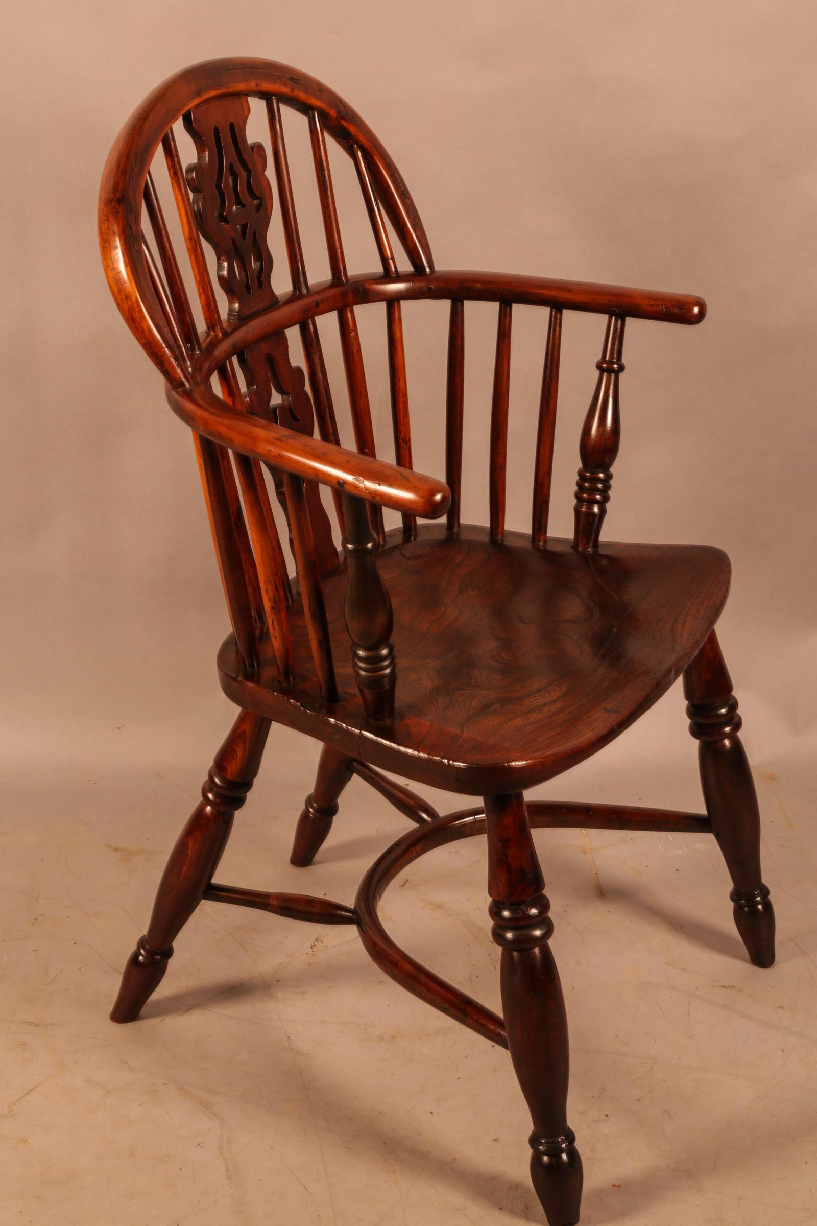 A Yew Wood Windsor Chair c 1840 (1 of 10) A Yew Wood Windsor Chair c 1840 (1 of 10)