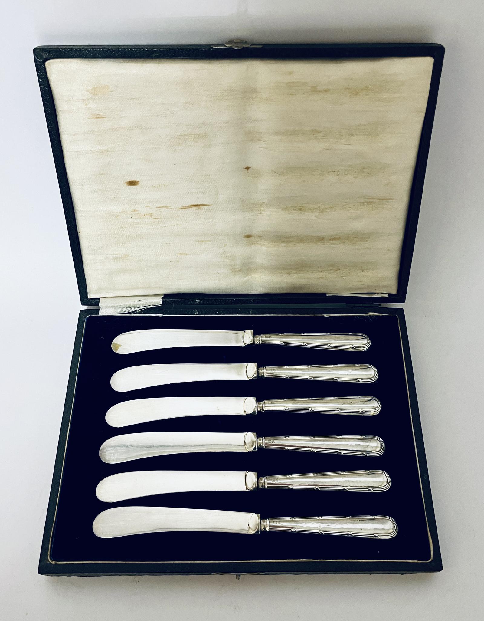 Set of 6 Silver Handled Butter Knives (1 of 15) Set of 6 Silver Handled Butter Knives (1 of 15)