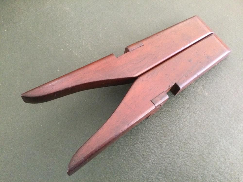 Folding Boot Jack (1 of 7)