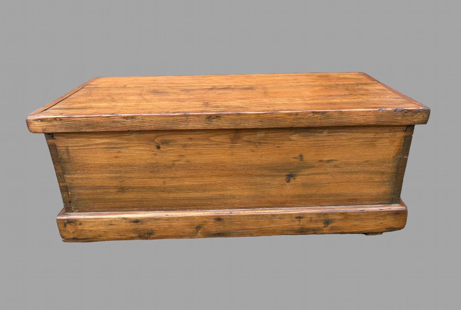 Largish Pine Box / Chest (1 of 4)