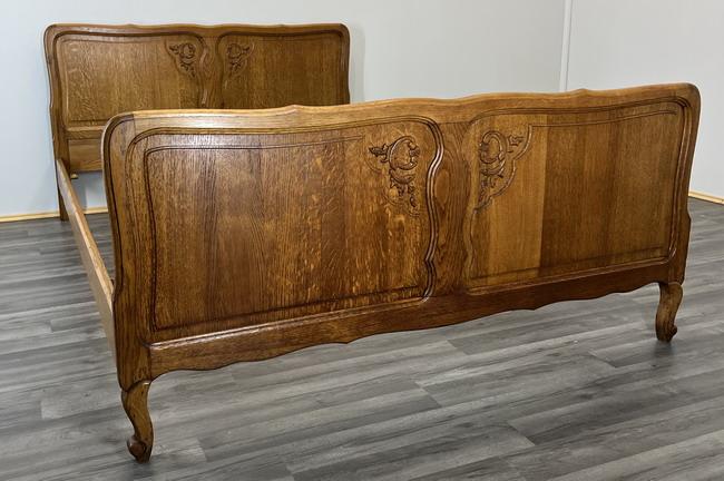 Louis XV Style Vintage French Oak Double Bed (1 of 10) Louis XV Style Vintage French Oak Double Bed (1 of 10)