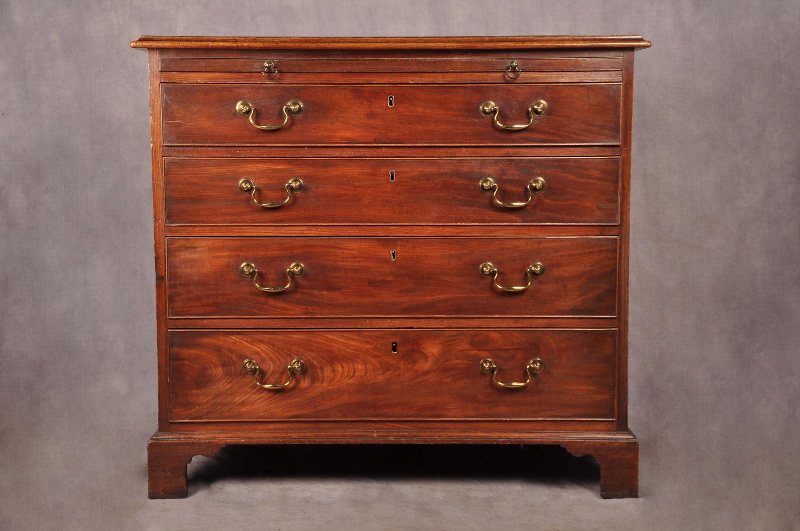 Fine 18th Century Mahogany Chest of Drawers (1 of 13)