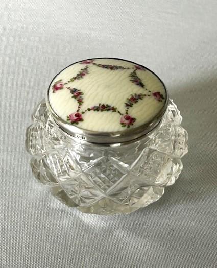 Gorgeous Silver & Enamel Lidded Small Trinket Pot (1 of 7) Gorgeous Silver & Enamel Lidded Small Trinket Pot (1 of 7)