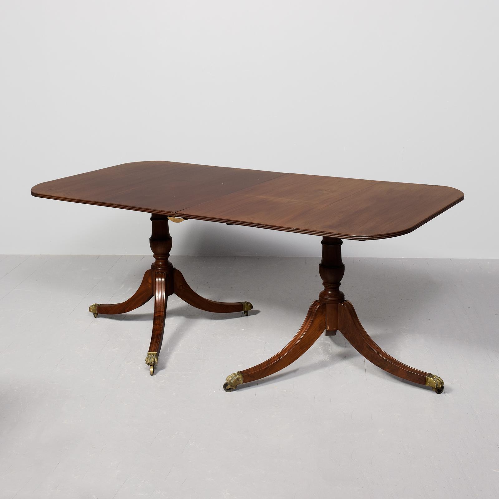 Georgian-style Pedestal Dining Table in Quality Spanish Mahogany with One Removable Leaf (1 of 8) Georgian-style Pedestal Dining Table in Quality Spanish Mahogany with One Removable Leaf (1 of 8)