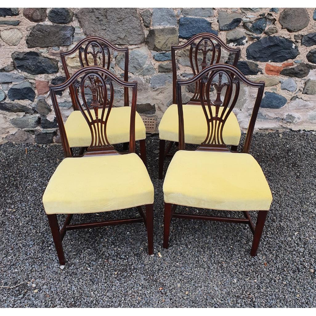 Fine Set of Four 18th Century Hepplewhite Dining Chairs (1 of 7) Fine Set of Four 18th Century Hepplewhite Dining Chairs (1 of 7)