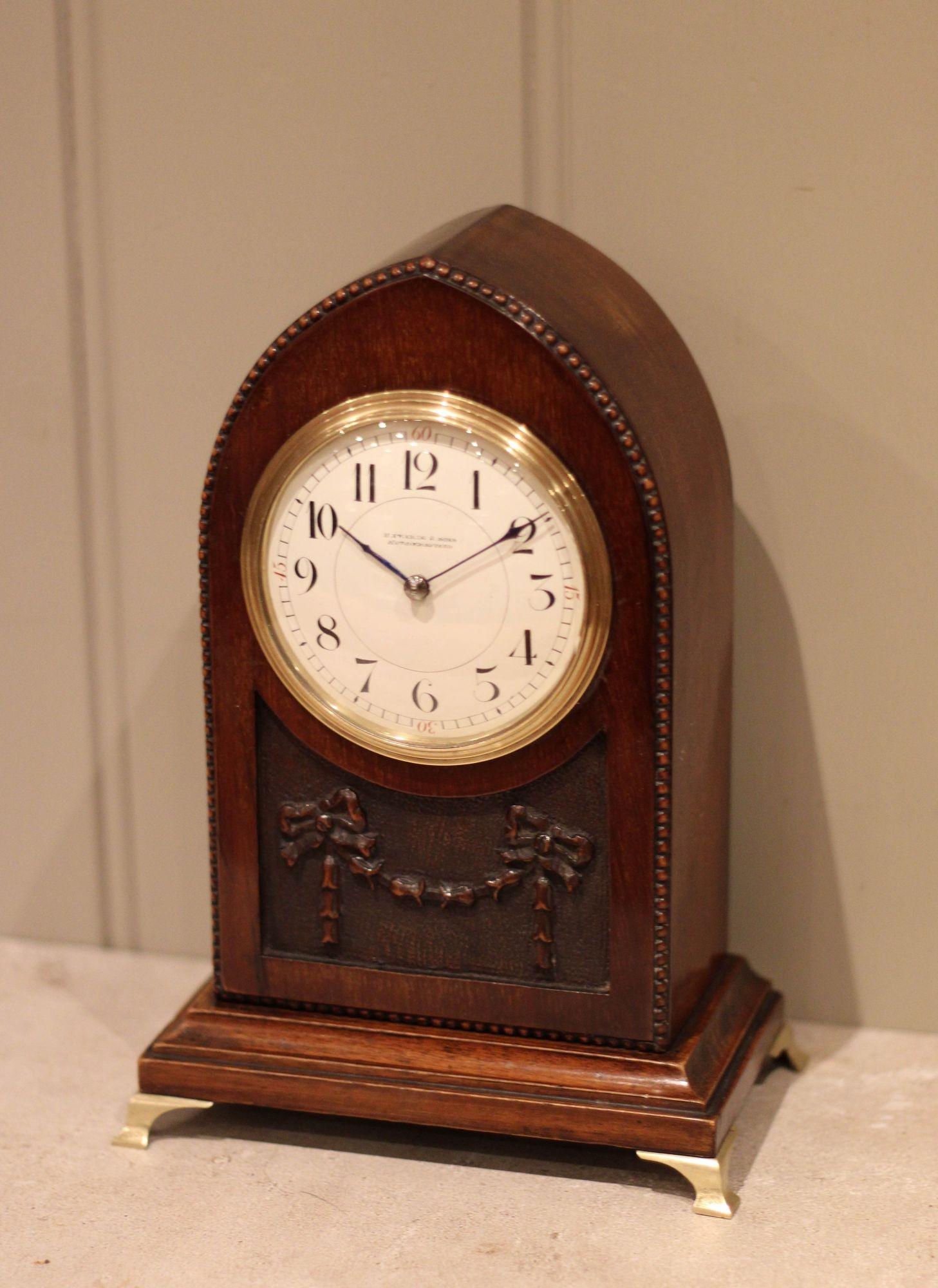 Mahogany Lancet Top Mantel Clock (1 of 13) Mahogany Lancet Top Mantel Clock (1 of 13)