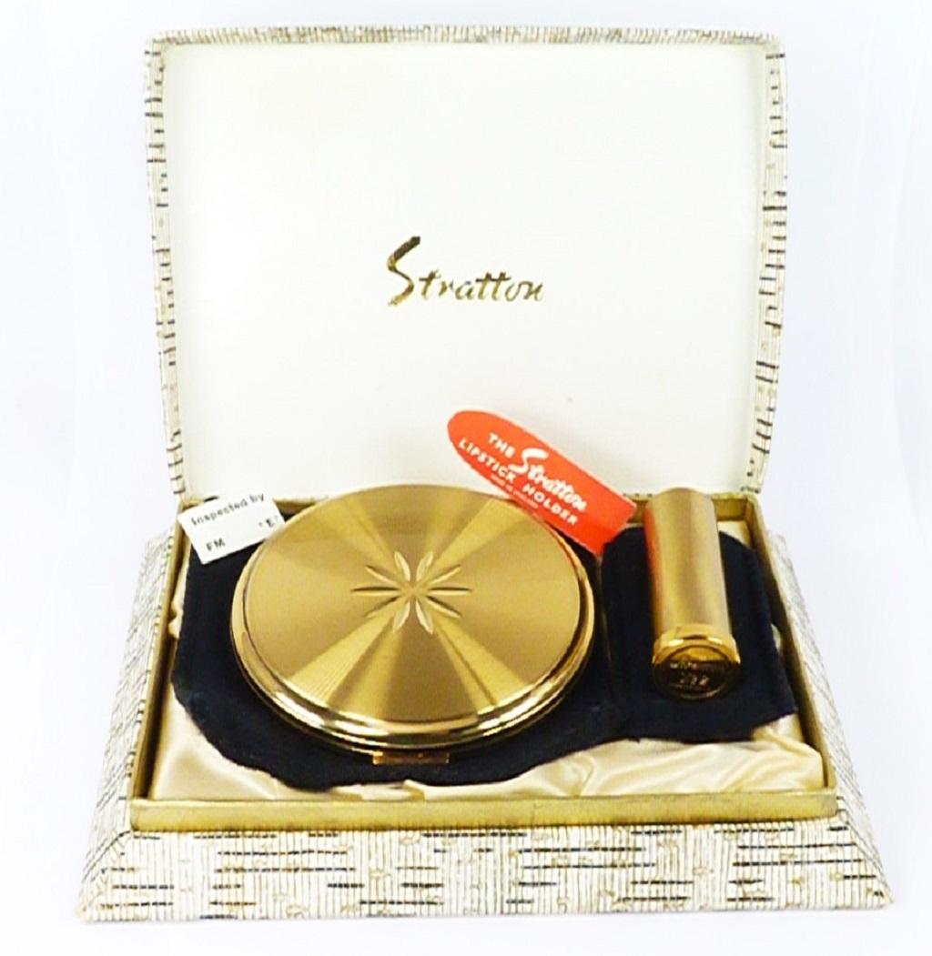 Unused Gilded Vintage Stratton Vanity Set (1 of 11)