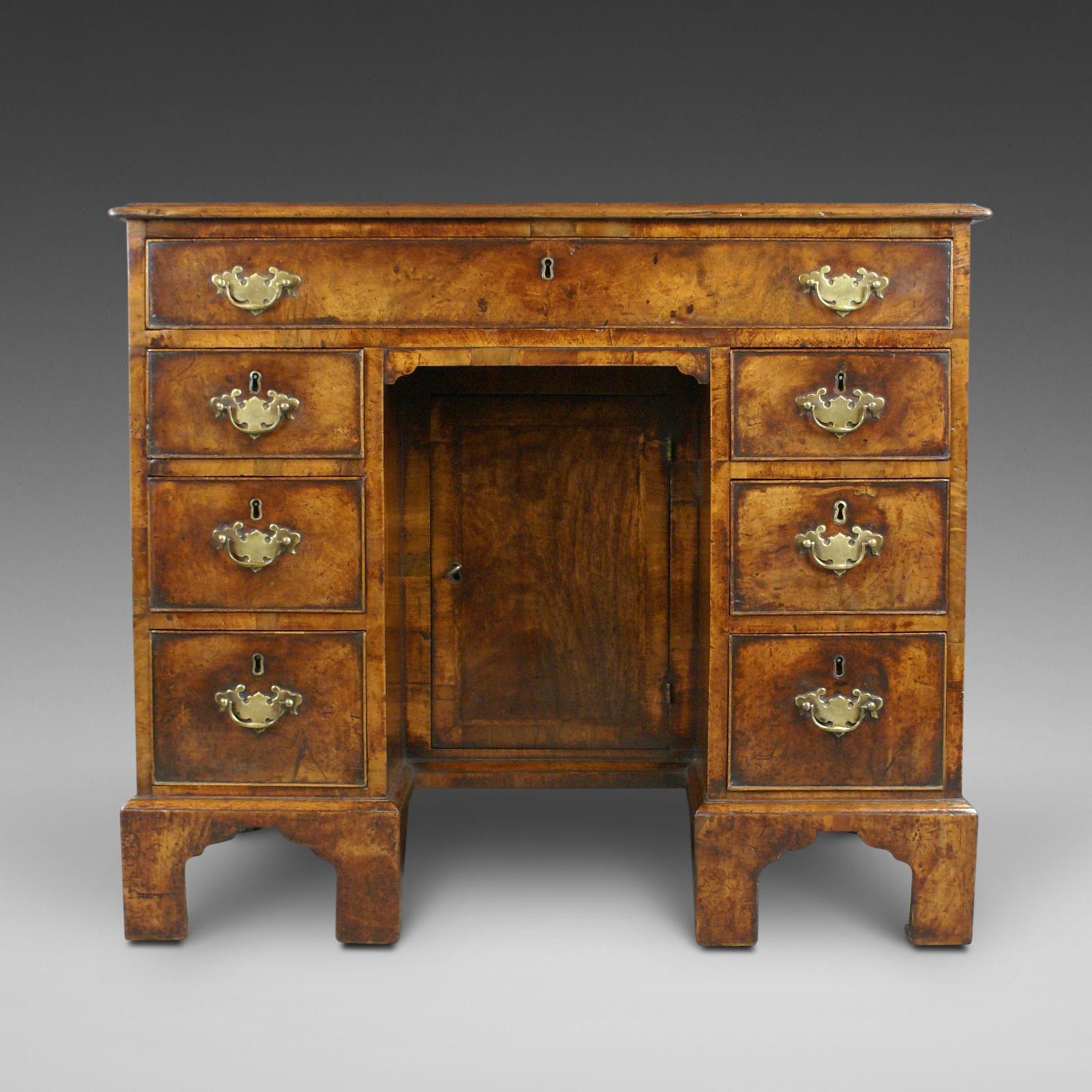 George II Walnut Knee Hole Desk (1 of 4) George II Walnut Knee Hole Desk (1 of 4)