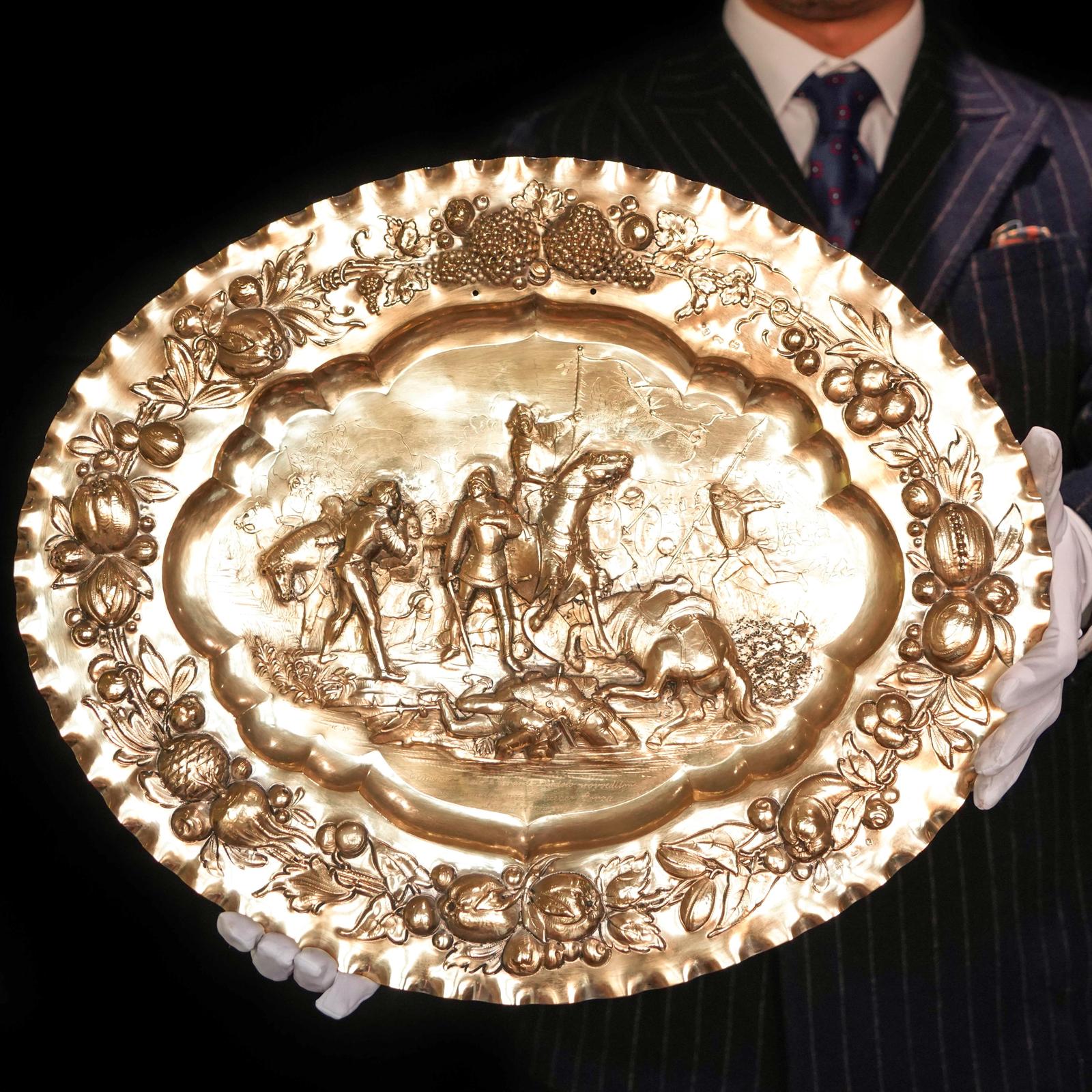 Antique Solid Silver Gilt Charger Sideboard Dish (50cm) with Figural Battle Scene - 19th Century (1 of 21)