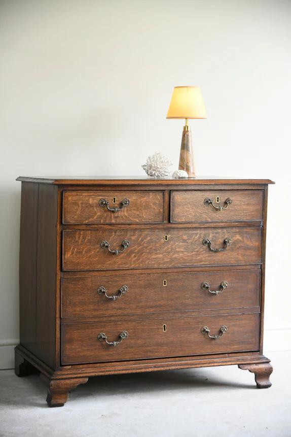 Georgian Oak Chest of Drawers (1 of 11)