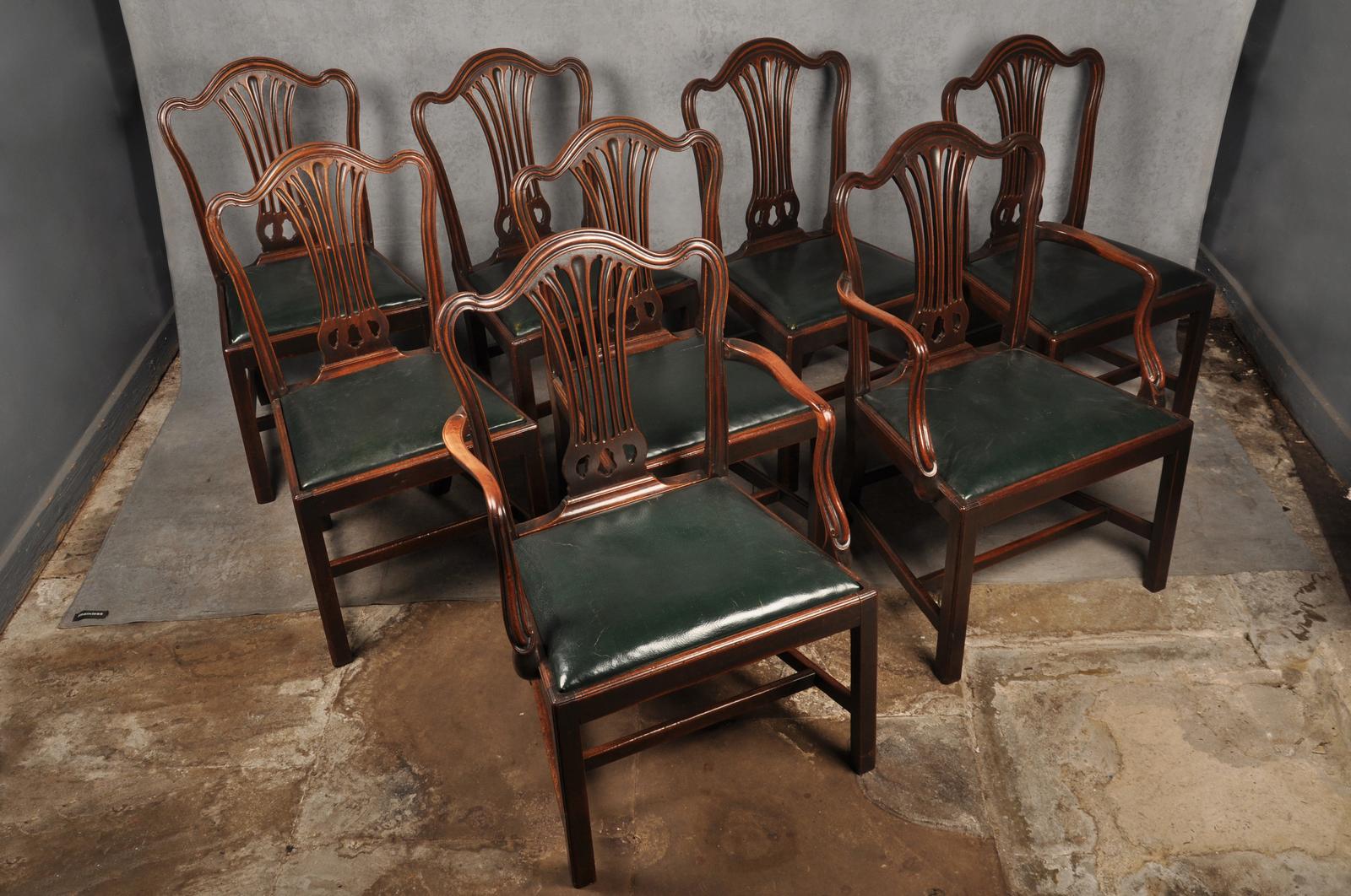 Set of Eight 18th Century Mahogany Hepplewhite Chairs (1 of 20)