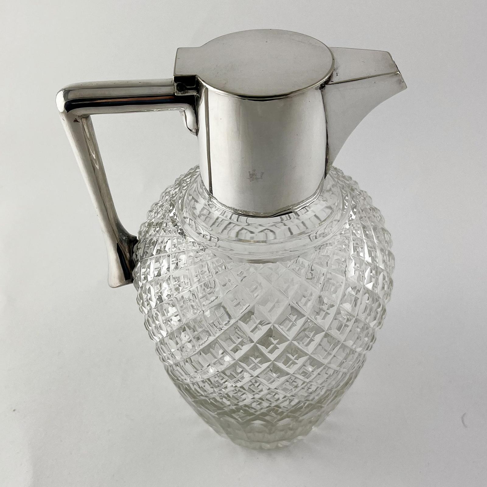 Mappin & Webb Silver Plated Claret Jug with Plain Mount & Angled Handle (1 of 4)