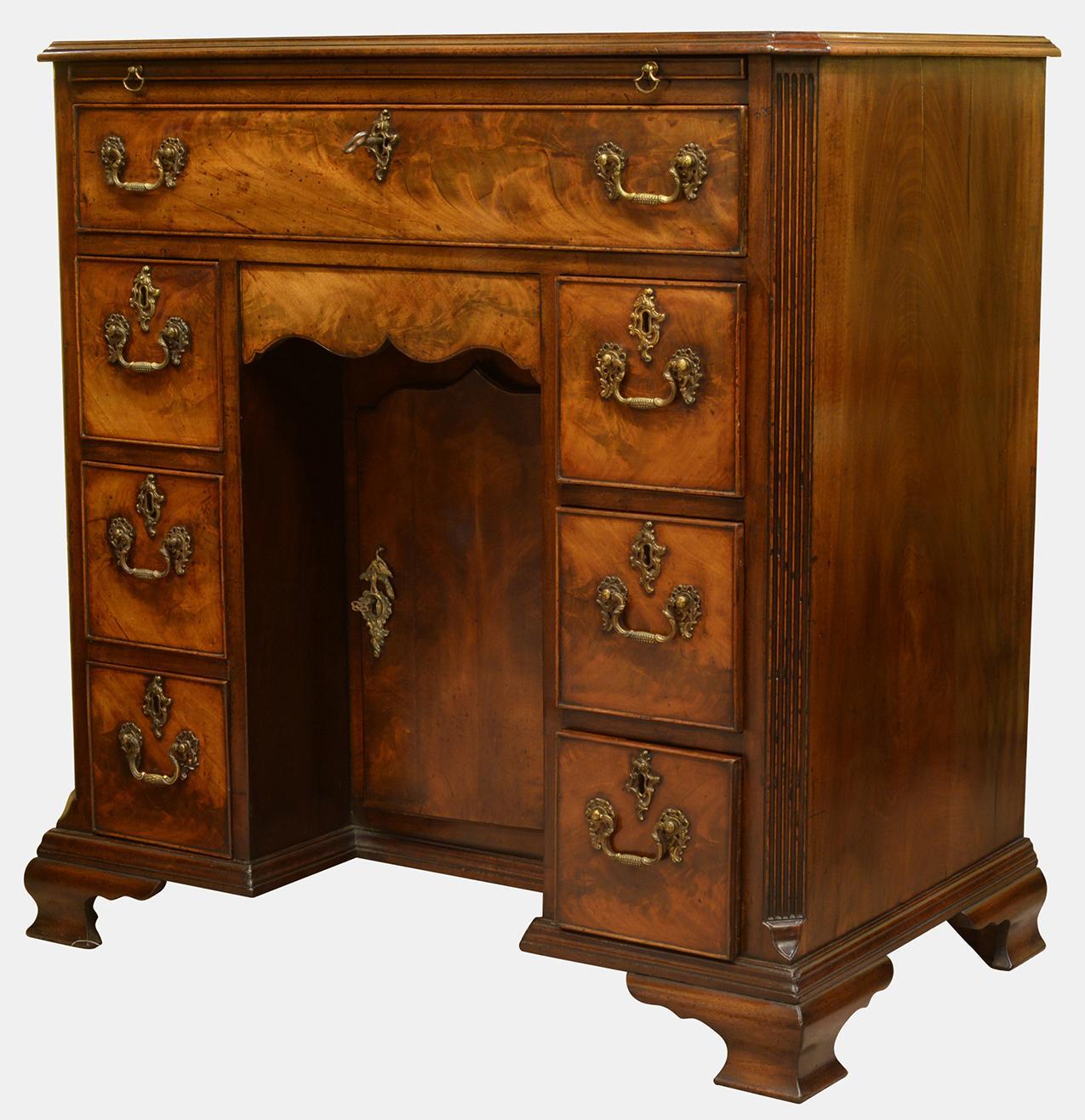 George III Figured Mahogany Kneehole Desk c.1770 (1 of 1) George III Figured Mahogany Kneehole Desk c.1770 (1 of 1)