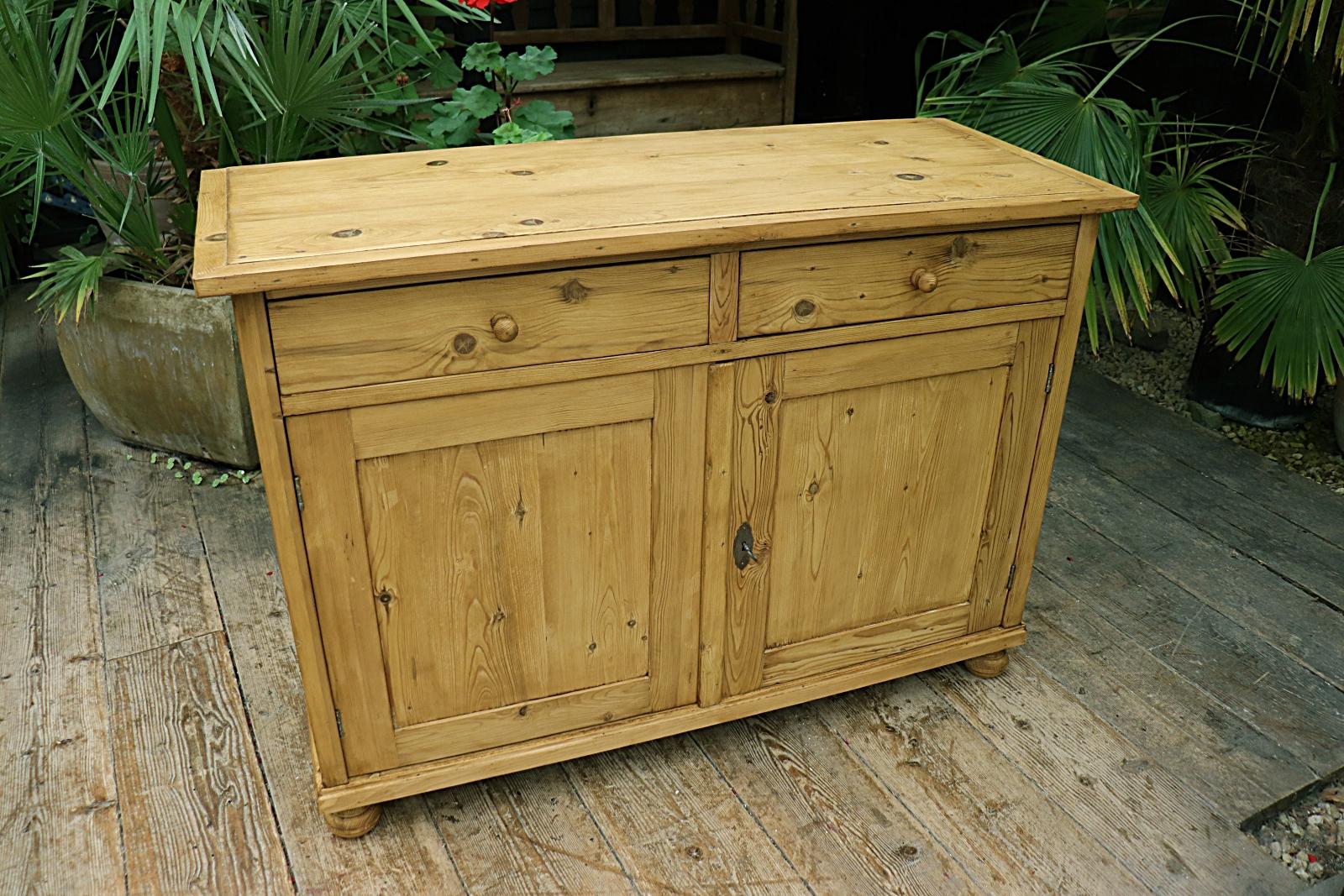 Lovely & Large Old Antique Pine Dresser Base/ Sideboard (1 of 11) Lovely & Large Old Antique Pine Dresser Base/ Sideboard (1 of 11)