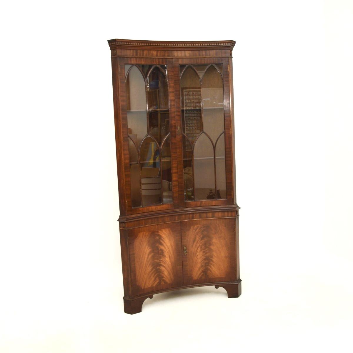 Antique Georgian Style Mahogany Concave Corner Cabinet (1 of 6) Antique Georgian Style Mahogany Concave Corner Cabinet (1 of 6)