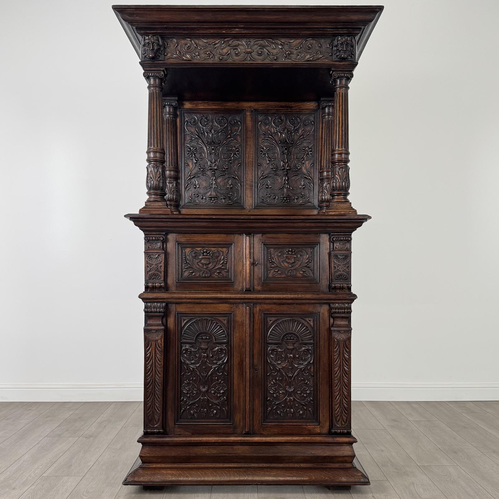 Antique 19th Century Fine Quality Carved Oak Cupboard (1 of 10) Antique 19th Century Fine Quality Carved Oak Cupboard (1 of 10)