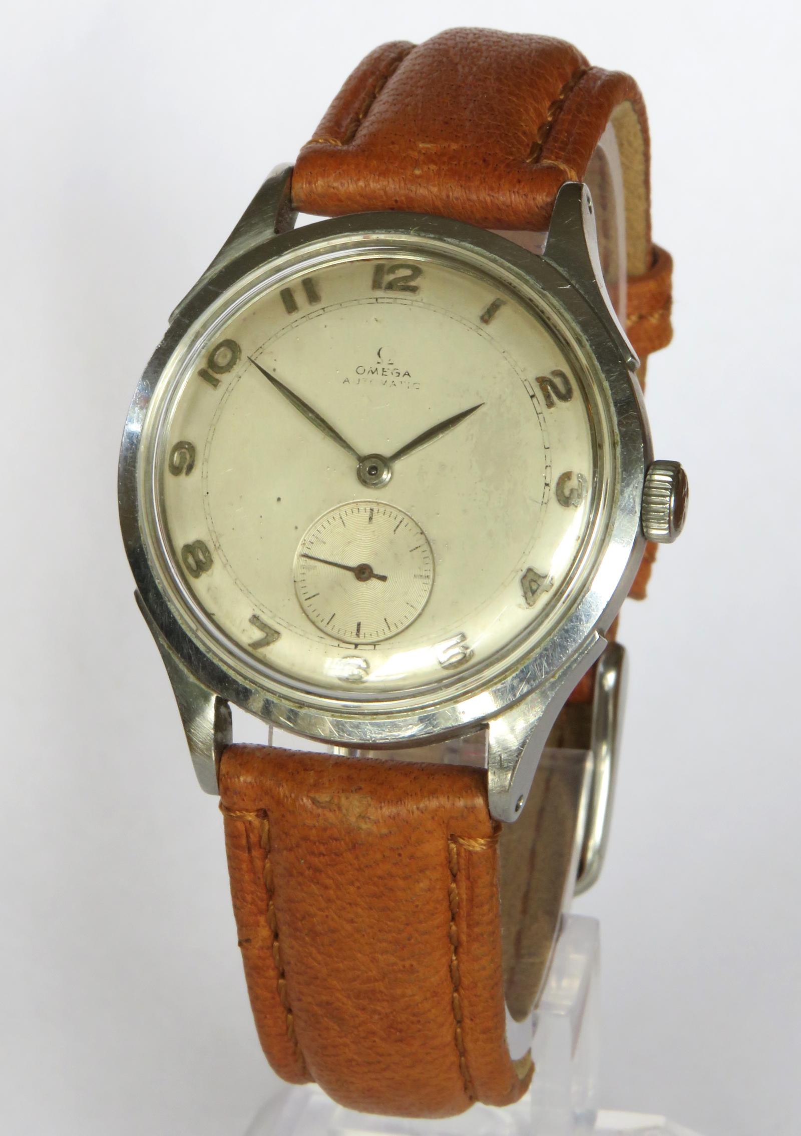 Watch: Gents Omega Bumper Automatic Wristwatch 1944 (1 of 5)