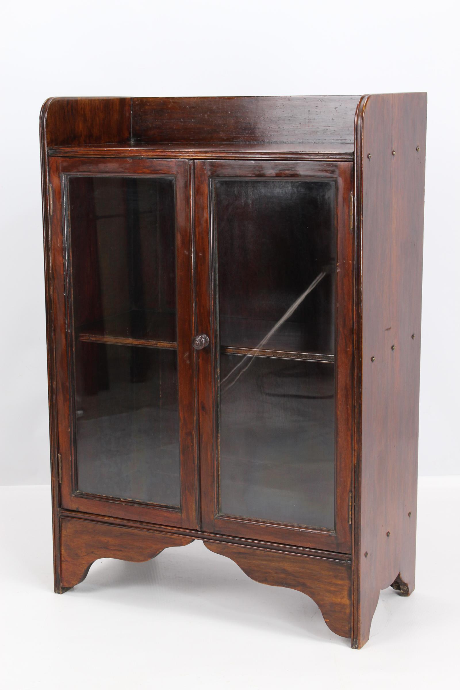 Small Antique Edwardian Walnut Bookcase (1 of 13) Small Antique Edwardian Walnut Bookcase (1 of 13)
