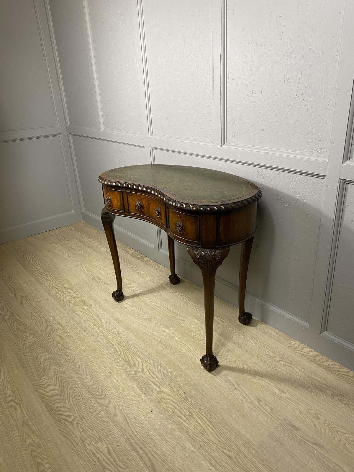 Mahogany Kidney Writing Table (1 of 10)