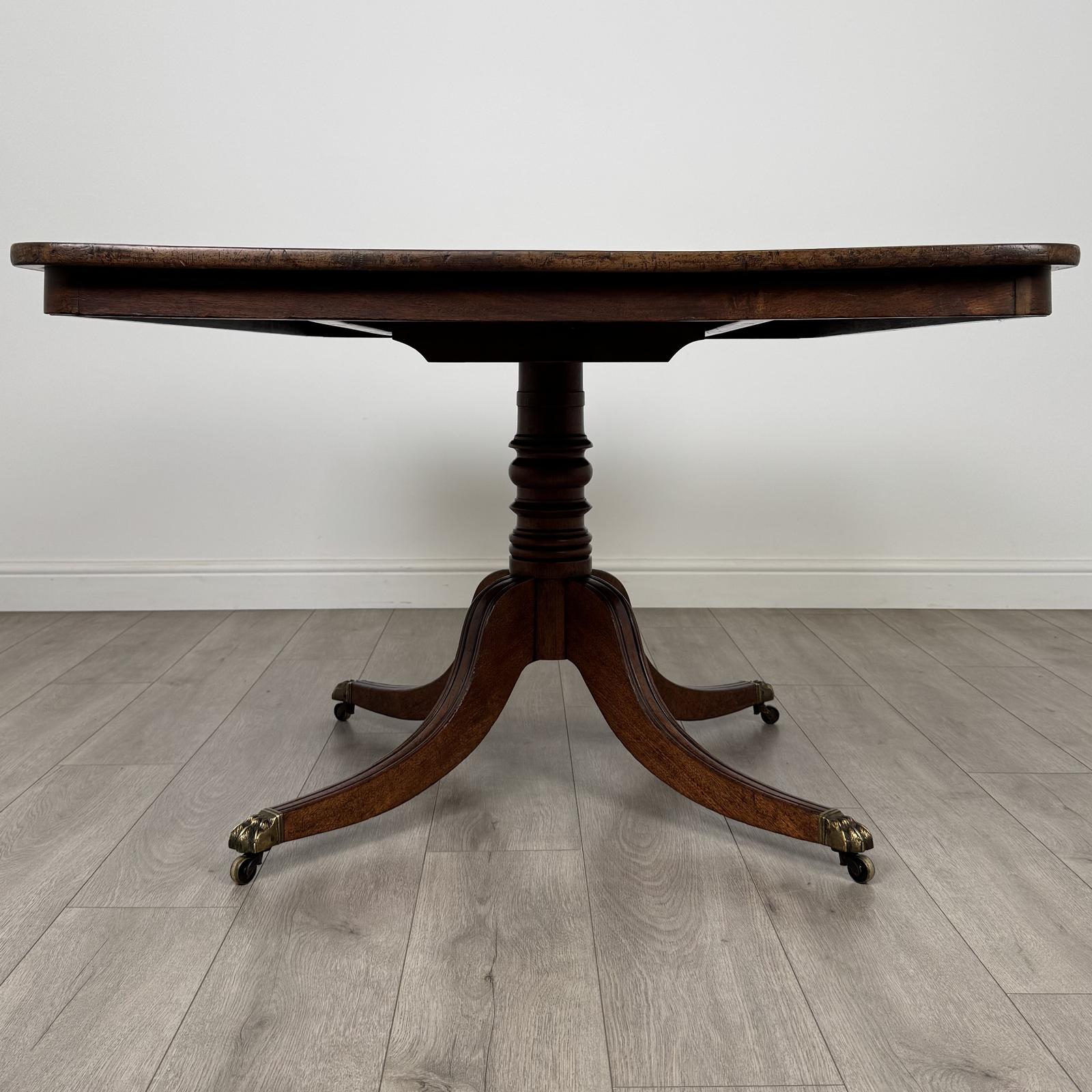Antique 18th Century Breakfast Table In Mahogany (1 of 6)