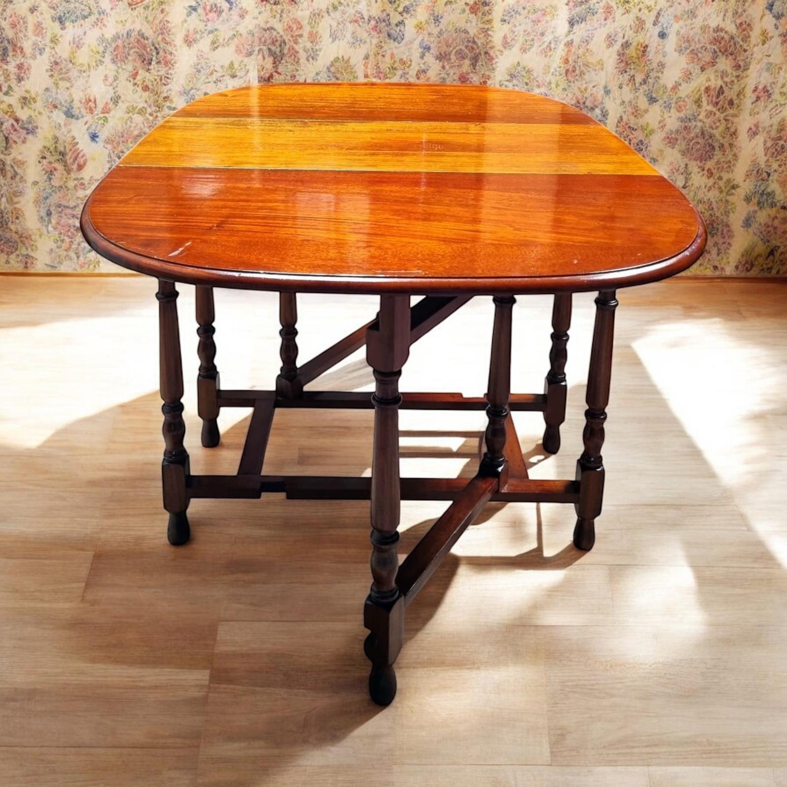 Antique Victorian Mahogany Drop Leaf Table / 19th Century (1 of 11)