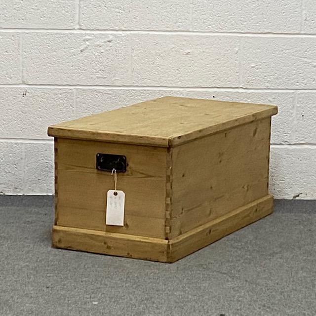 Old Pine Box (1 of 4) Old Pine Box (1 of 4)